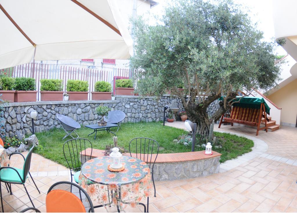 A 2 Passi Dagli Dei Bed and Breakfast Agerola Eksteriør billede